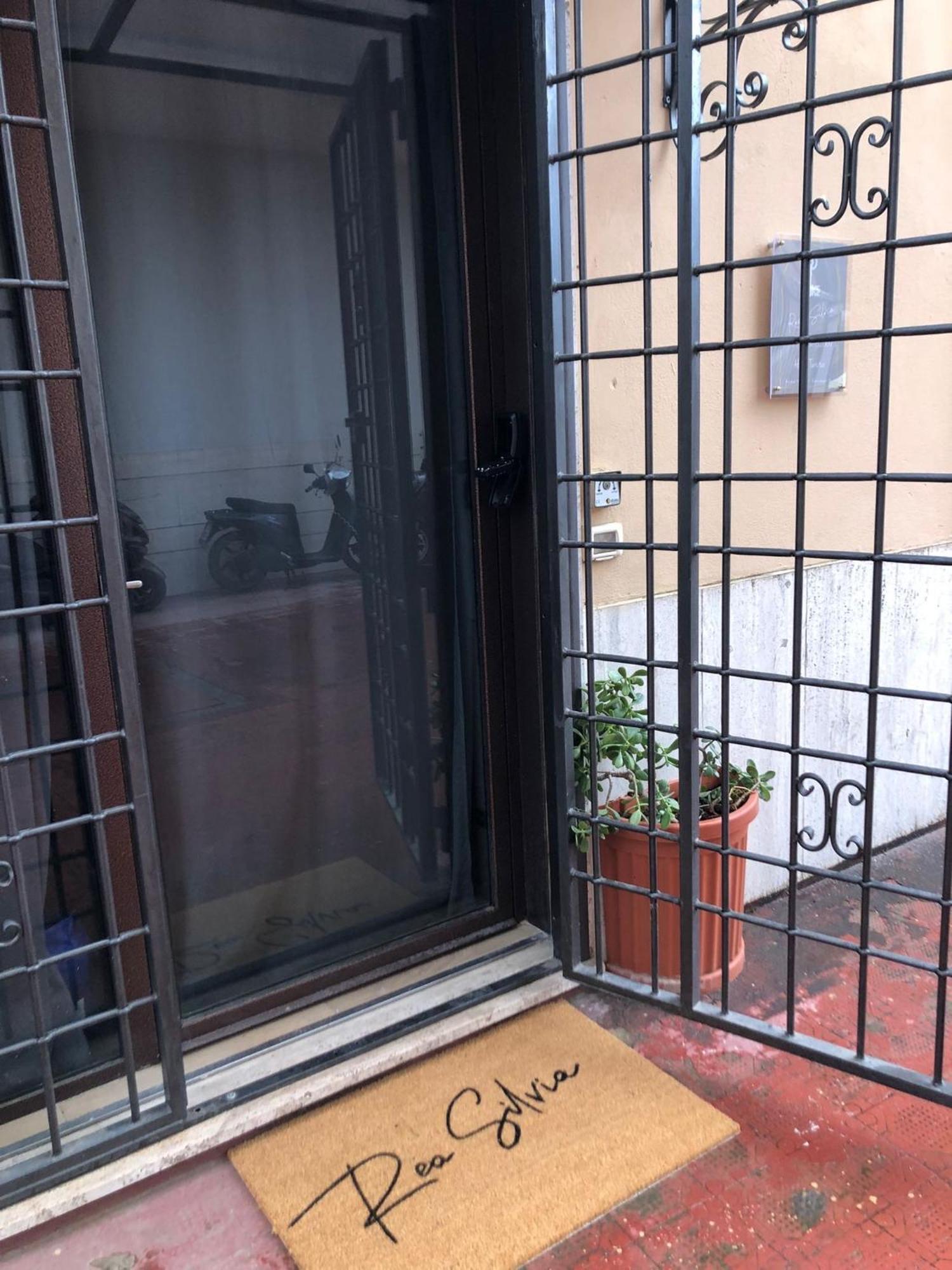 Rea Silvia Intero Appartamento Indipendente Roma Exterior foto